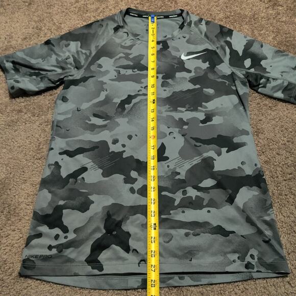 Nike Pro Shirt Mens Size M Gray Camo Dri-Fit Performance Training Tee - Picture 6 of 7